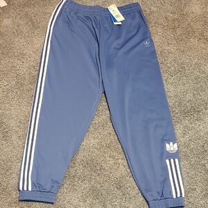 ** last Price Drop Then On Other Platrorms** NWT!! ADIDAS mens Xl Track Pants